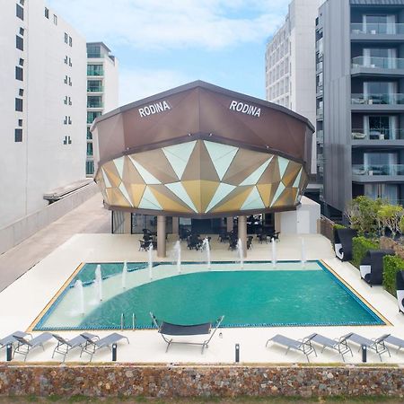 Rodina Beach Hotel Jomtien Exterior foto