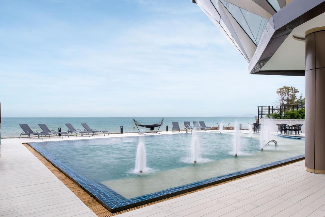 Rodina Beach Hotel Jomtien Exterior foto