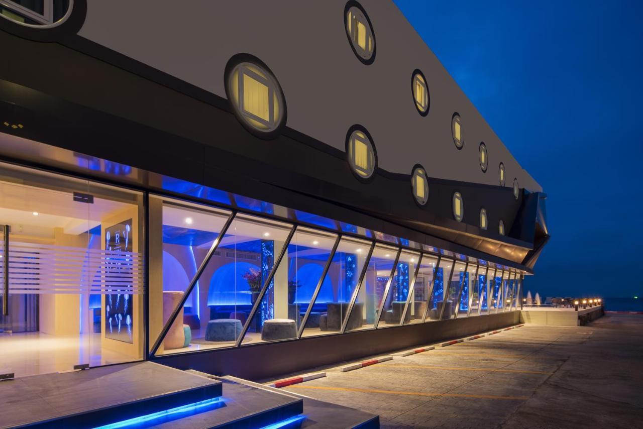 Rodina Beach Hotel Jomtien Exterior foto